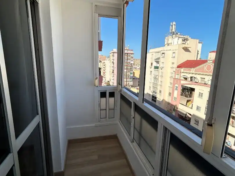 Flat for sale in Calle Héroe de Sostoa, 152, La Luz - El Torcal Bedroom of Flat for sale in Málaga with Air Conditioner, Parquet flooring and Terrace