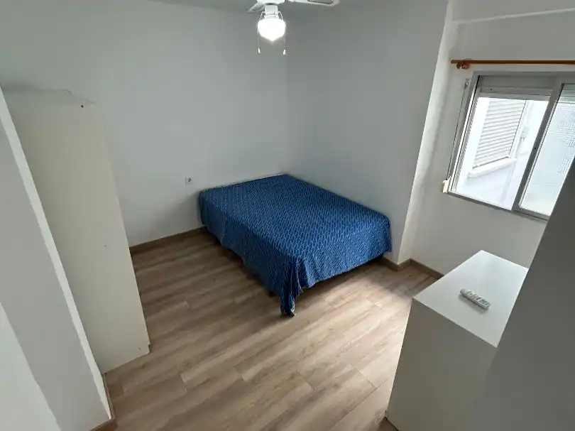 Flat for sale in Calle Héroe de Sostoa, 152, La Luz - El Torcal Bedroom of Flat for sale in Málaga with Air Conditioner, Parquet flooring and Terrace