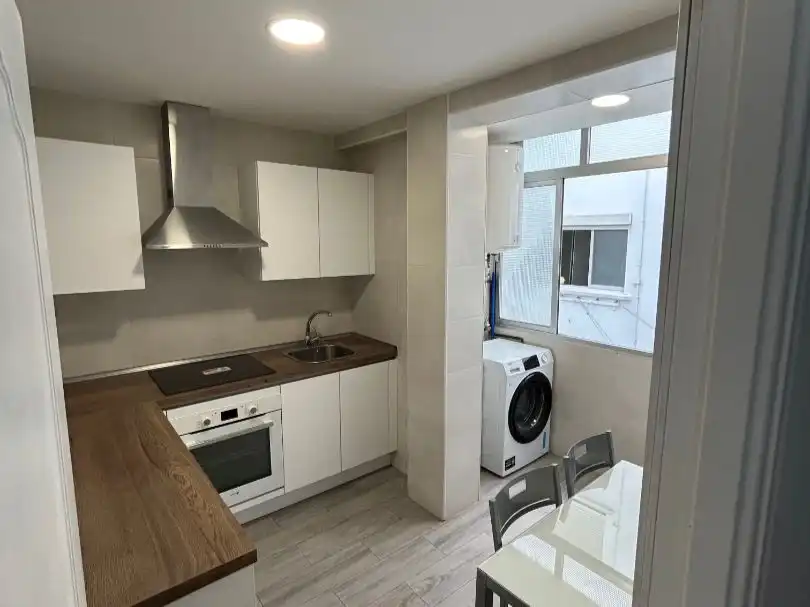 Flat for sale in Calle Héroe de Sostoa, 152, La Luz - El Torcal Kitchen of Flat for sale in Málaga with Air Conditioner, Parquet flooring and Terrace