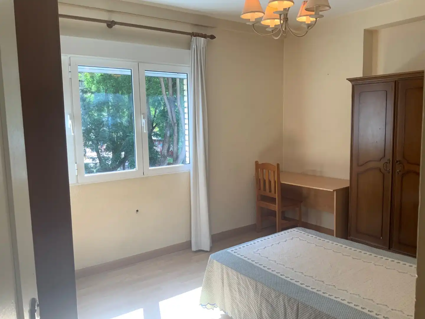 Piso en venta en Calle Abderrahaman II, 1, San Antón Habitación de Piso en venta en Murcia