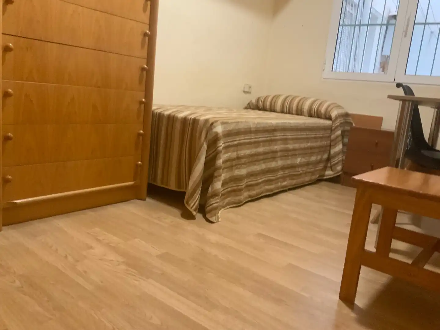 Piso en venta en Calle Abderrahaman II, 1, San Antón Habitación de Piso en venta en Murcia