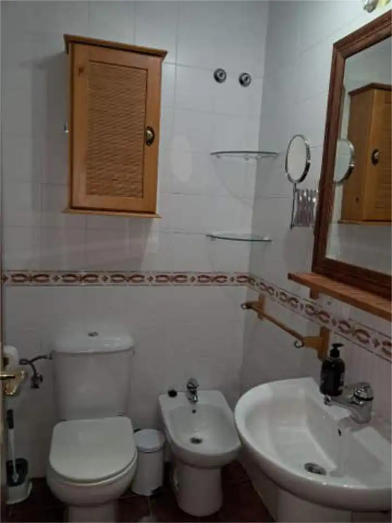 Wohnungen zur Miete in Los Gallos Badezimmer von Wohnungen zur Miete in Chiclana de la Frontera mit Privatgarten, Terrasse und Schwimmbad