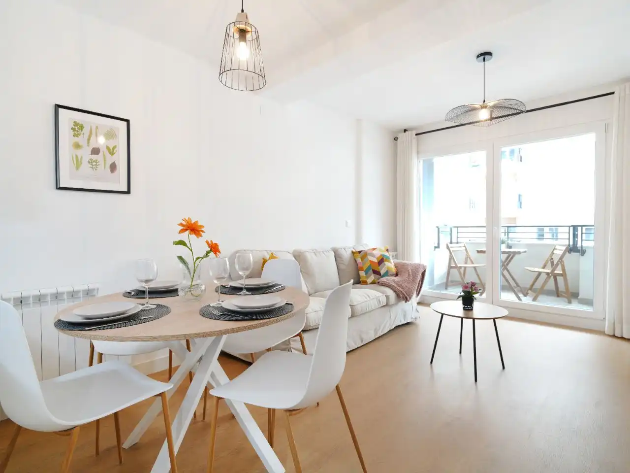 Flat for rent in Rúa Mulatas, 10, Vilagarcía Dining room of Flat for rent in Vilagarcía de Arousa with Heating, Parquet flooring and Terrace