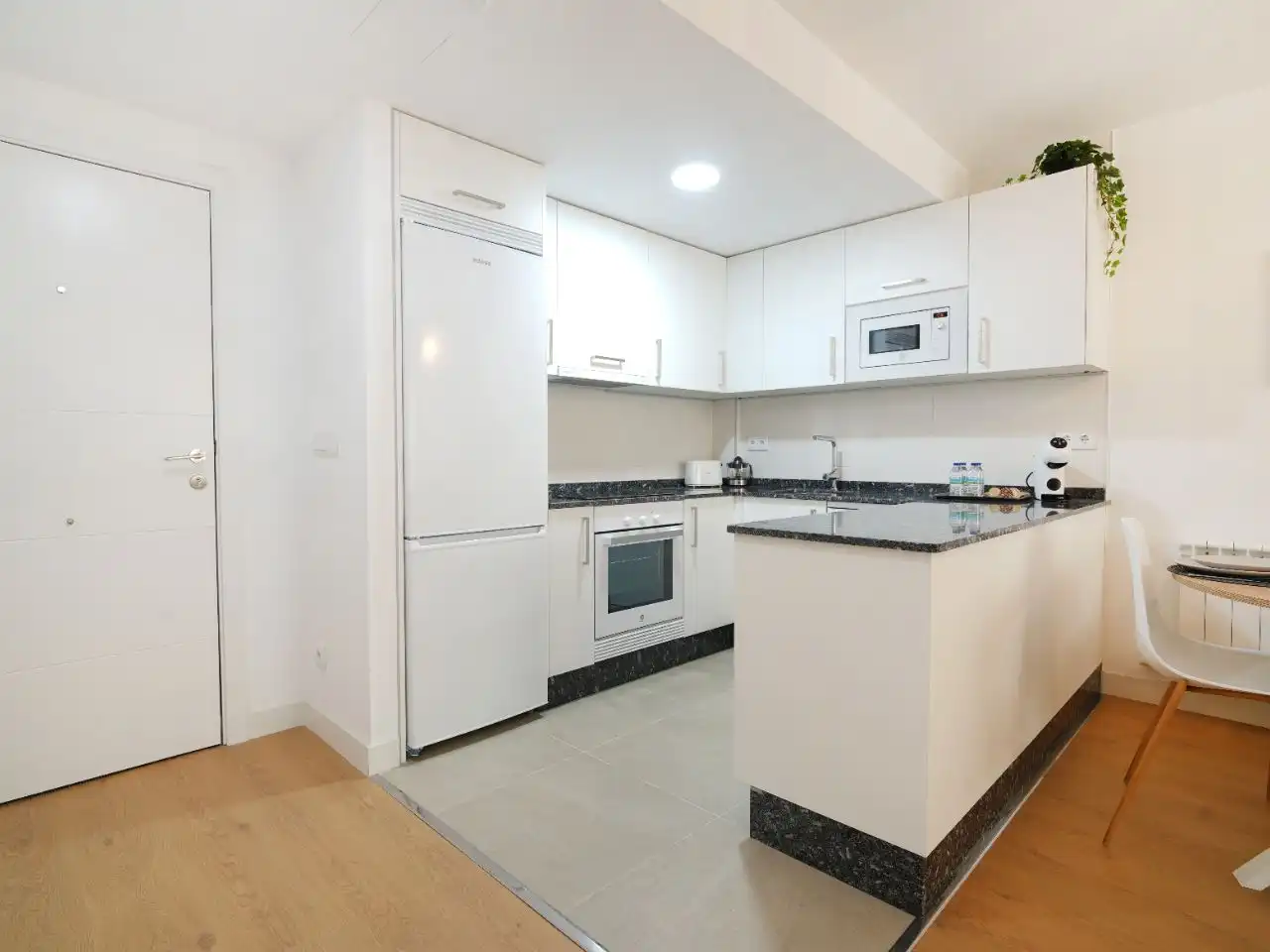 Flat for rent in Rúa Mulatas, 10, Vilagarcía Kitchen of Flat for rent in Vilagarcía de Arousa with Heating, Parquet flooring and Terrace