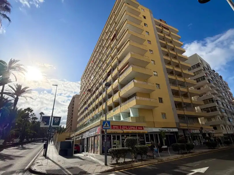 Estudio en venta en Avenida Venezuela, 12, Zona Martiánez Vista exterior de Estudio en venta en Puerto de la Cruz con Terraza, Piscina y Amueblado