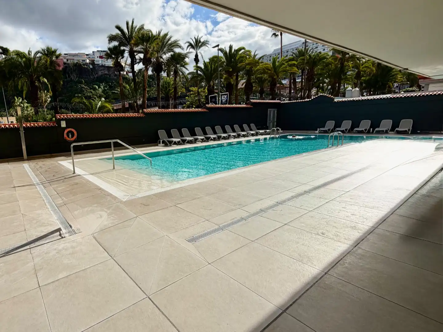 Estudio en venta en Avenida Venezuela, 12, Zona Martiánez Piscina de Estudio en venta en Puerto de la Cruz con Terraza, Piscina y Amueblado