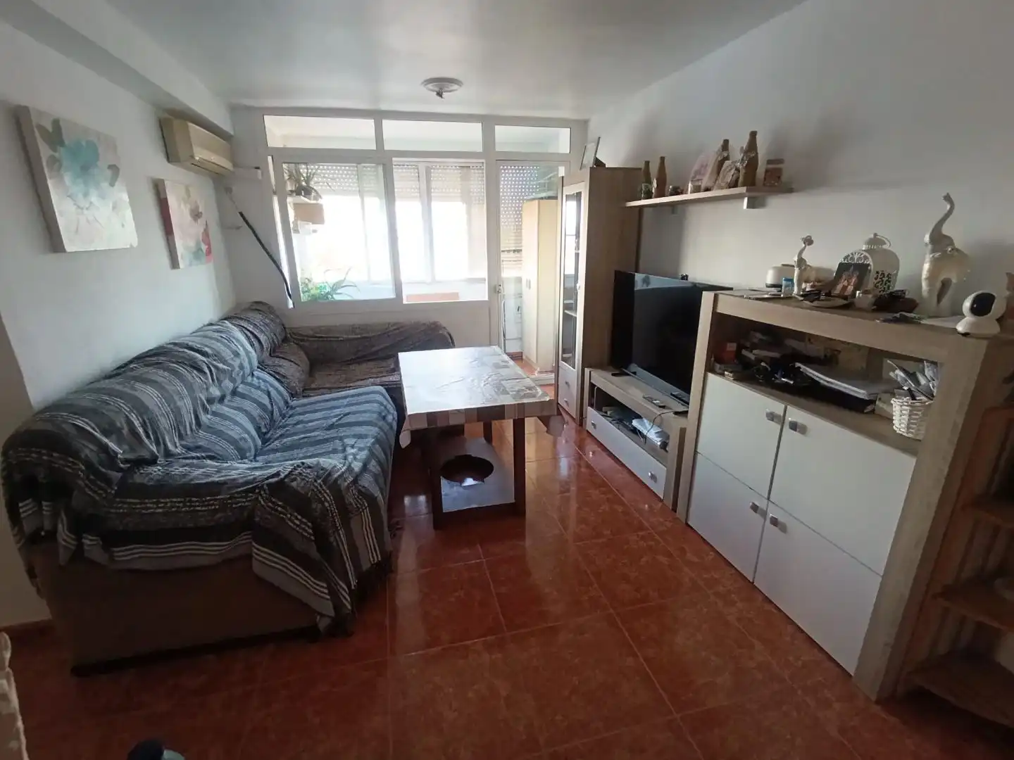 Flat for rent in Calle Puerto del Escudo, 3, Juan XXIII - Rochelambert Living room of Flat for rent in Sevilla with Air Conditioner, Terrace and Furnished