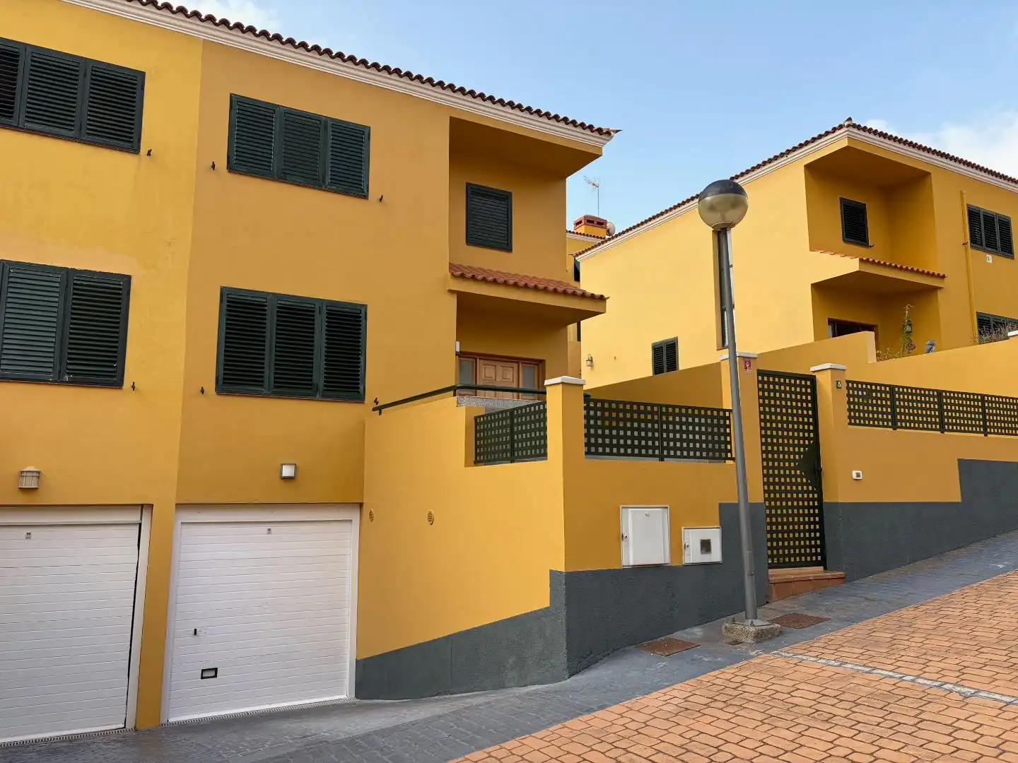Flat for sale in Calle Pinar de Inagua, 38, Las Mesas - El Toscón Exterior view of Flat for sale in Las Palmas de Gran Canaria with Air Conditioner, Heating and Private garden