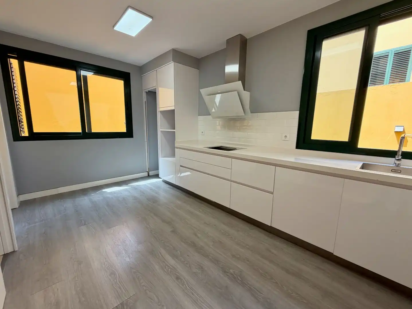 Flat for sale in Calle Pinar de Inagua, 38, Las Mesas - El Toscón Kitchen of Flat for sale in Las Palmas de Gran Canaria with Air Conditioner, Heating and Private garden