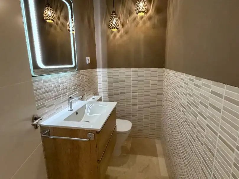 Flat for sale in Calle Pinar de Inagua, 38, Las Mesas - El Toscón Bathroom of Flat for sale in Las Palmas de Gran Canaria with Air Conditioner, Heating and Private garden