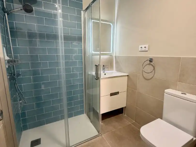 Flat for sale in Calle Pinar de Inagua, 38, Las Mesas - El Toscón Bathroom of Flat for sale in Las Palmas de Gran Canaria with Air Conditioner, Heating and Private garden