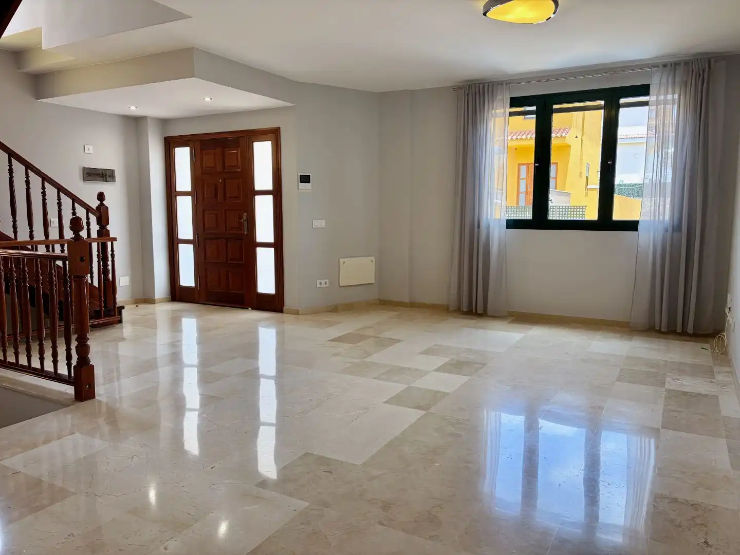 Flat for sale in Calle Pinar de Inagua, 38, Las Mesas - El Toscón Living room of Flat for sale in Las Palmas de Gran Canaria with Air Conditioner, Heating and Private garden