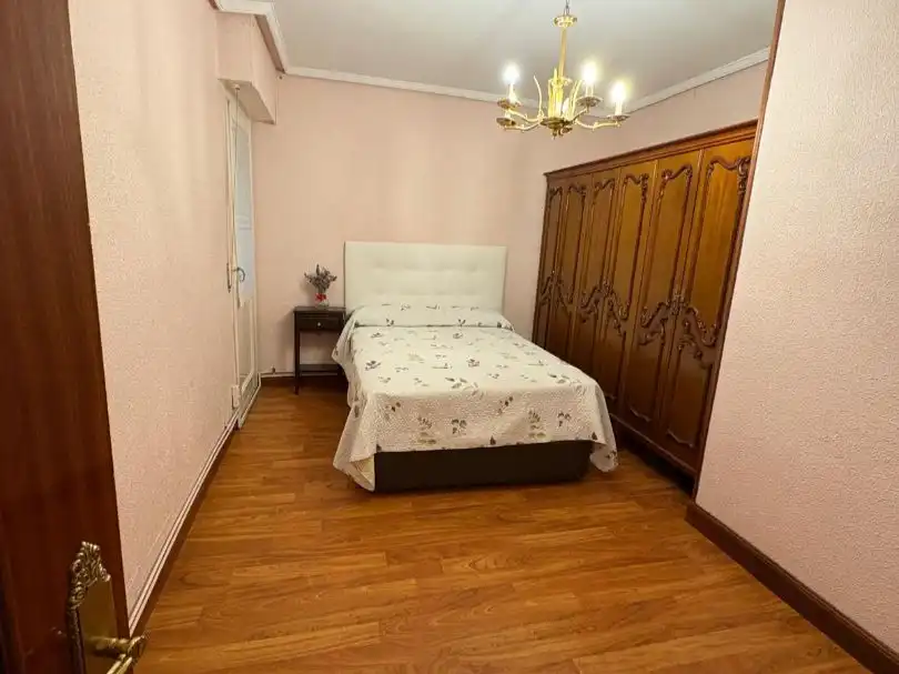 Bedroom of Flat for sale in Laudio / Llodio  with Balcony