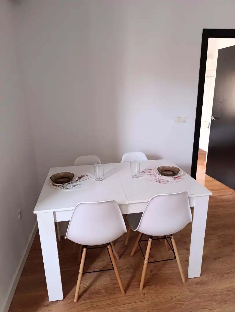 Flat for rent in Calle Reina Mercedes, 5, Sagunto - Edisol Dining room of Flat for rent in Córdoba with Air Conditioner, Heating and Parquet flooring