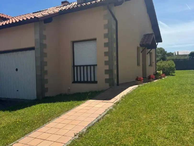 Houses for sale in Barrio las Casucas, 18, Polanco