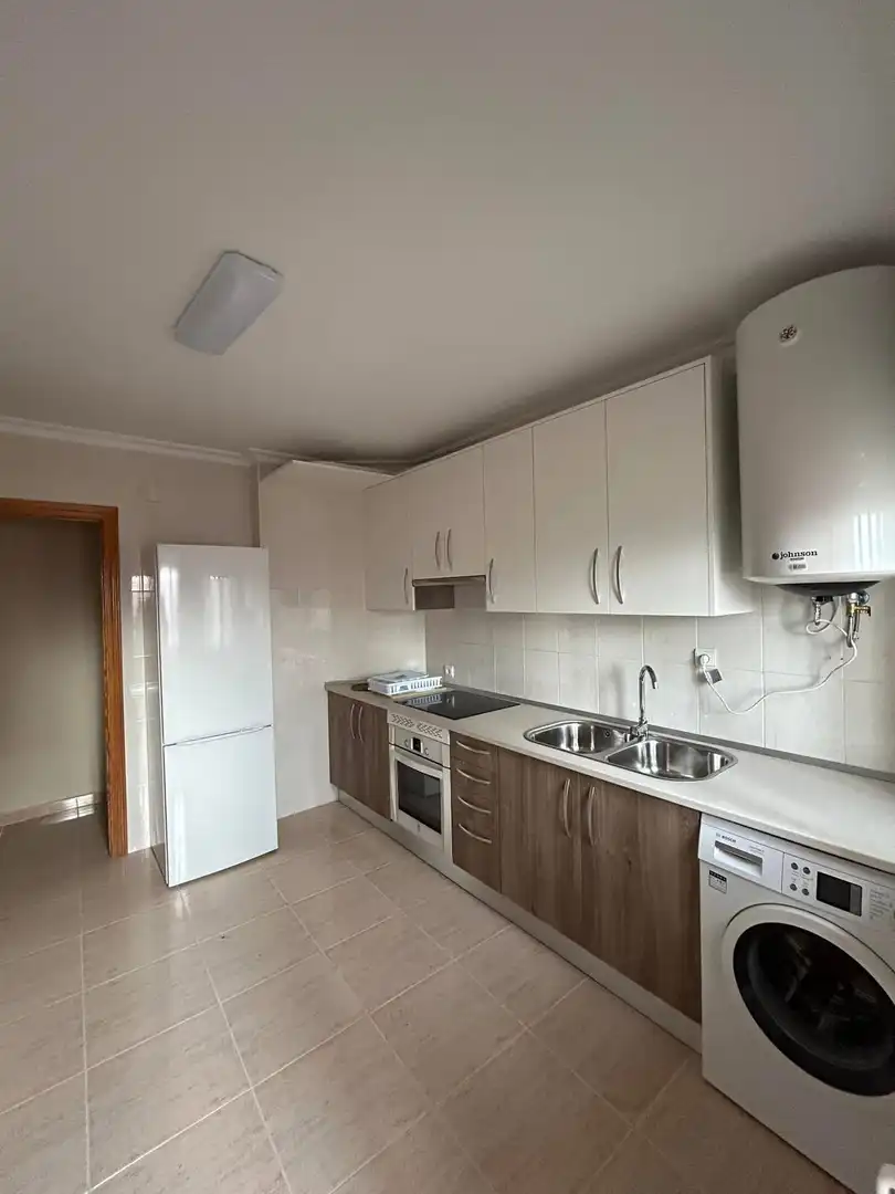 Flat for rent in Plaza Hispanidad, 13, Escalonilla Kitchen of Flat for rent in Escalonilla with Air Conditioner, Heating and Terrace
