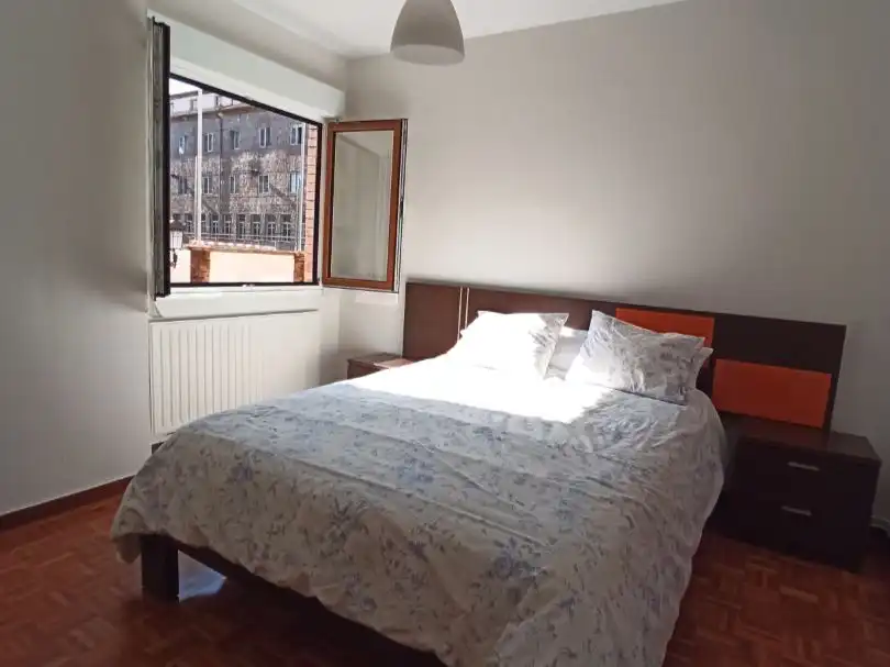 Flat for rent in Calle Fernando Alonso Díaz, 9, Oviedo Bedroom of Flat for rent in Oviedo