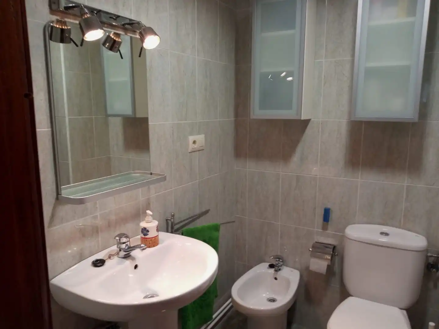 Flat for rent in Calle Fernando Alonso Díaz, 9, Oviedo Bathroom of Flat for rent in Oviedo