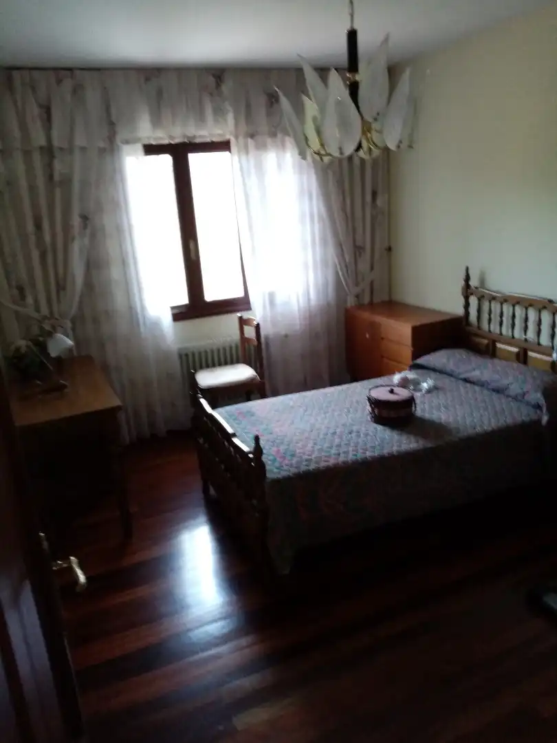 Houses for sale in Poblado Gamil, Silleda Bedroom of Houses for sale in Silleda with Heating, Private garden and Parquet flooring