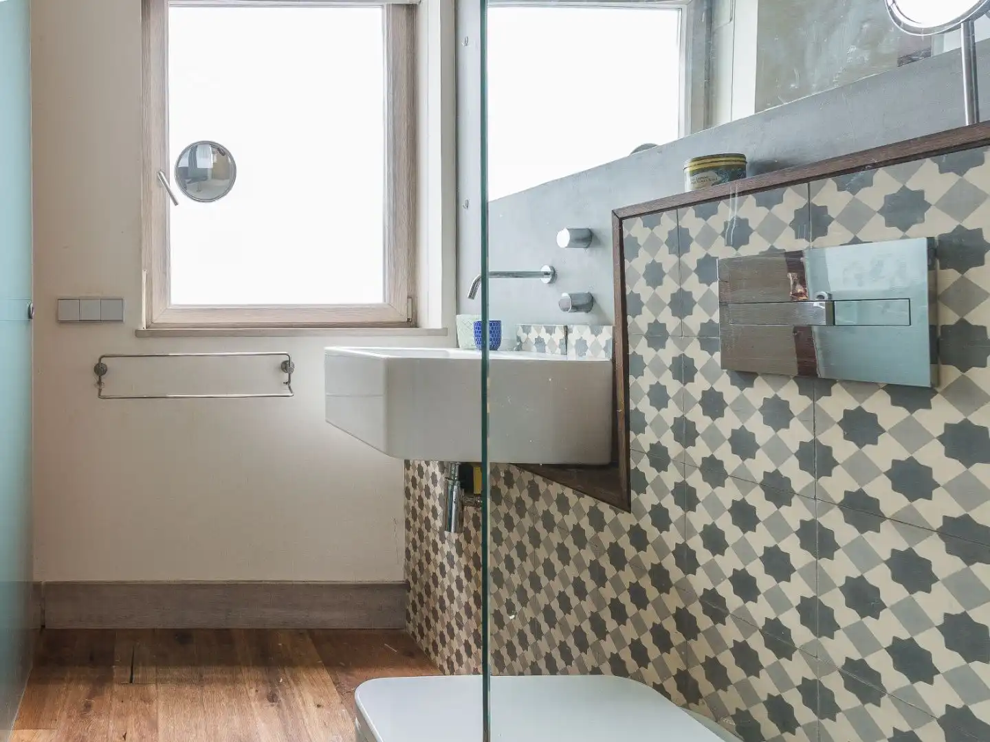 Badezimmer von Wohnung zum Verkauf in  Sevilla Capital mit Klimaanlage