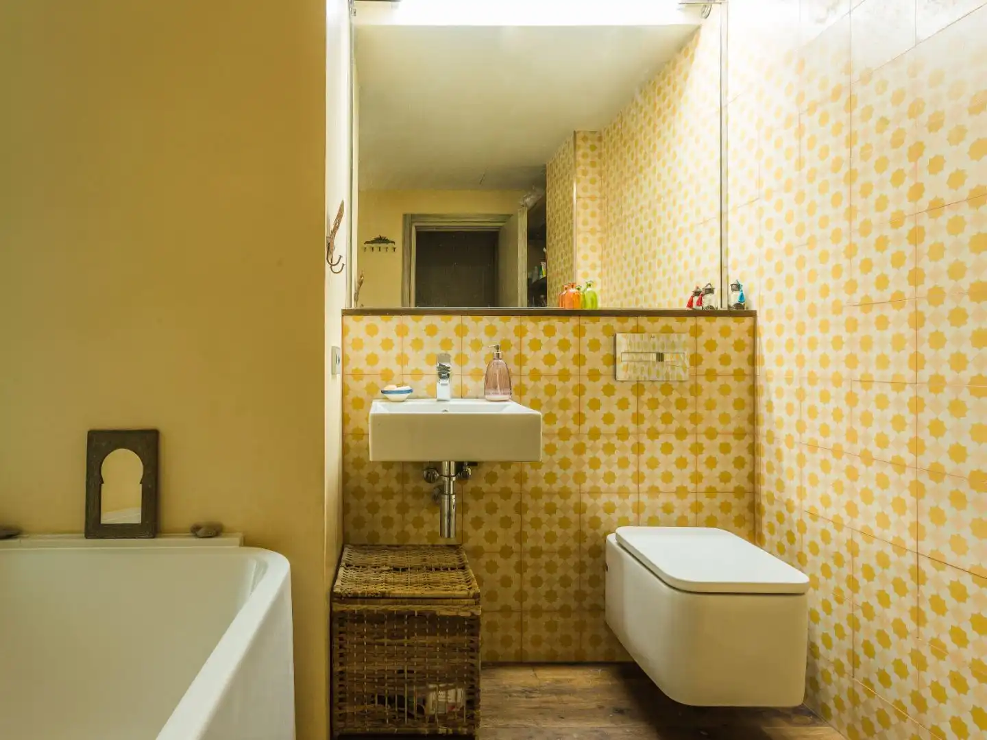 Badezimmer von Wohnung zum Verkauf in  Sevilla Capital mit Klimaanlage