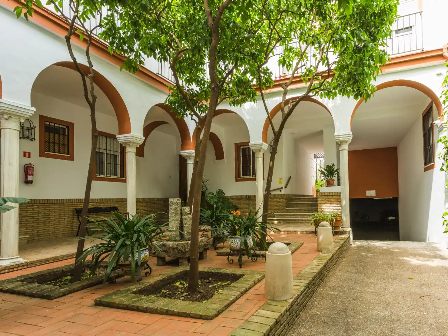 Garten von Wohnung zum Verkauf in  Sevilla Capital mit Klimaanlage