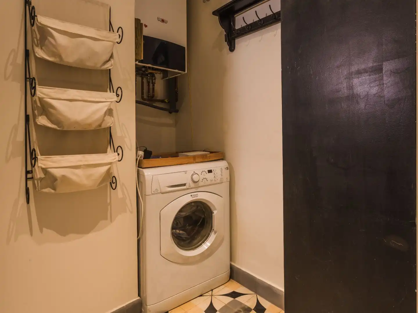 Wohnung zum Verkauf in  Sevilla Capital mit Klimaanlage