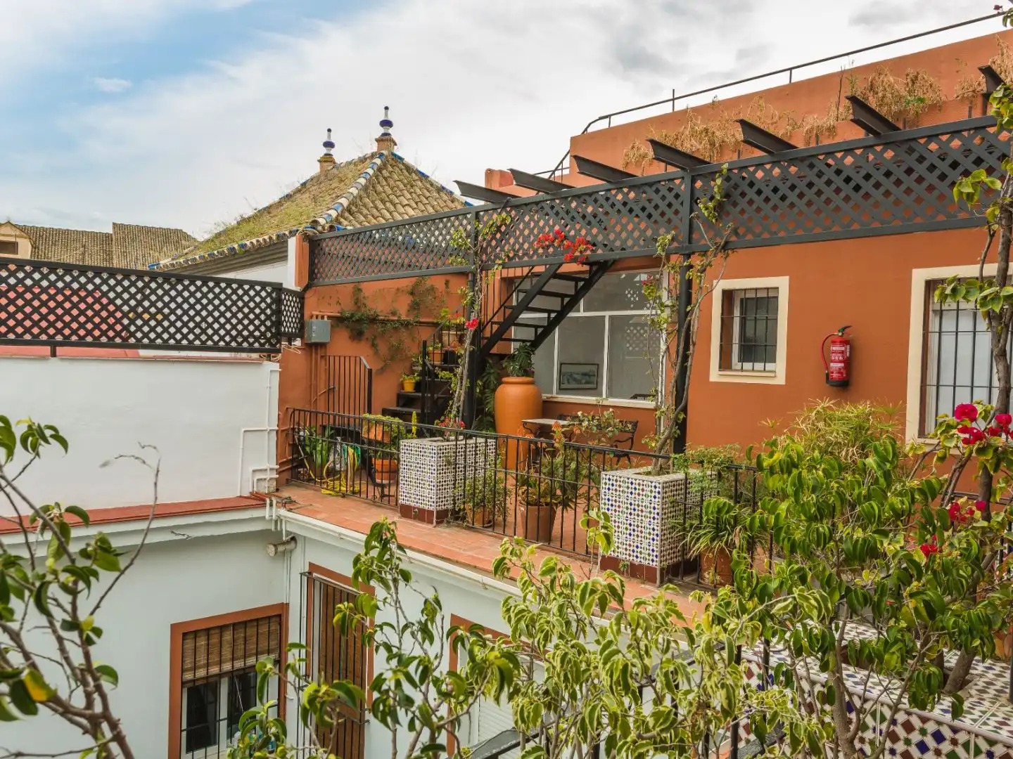 Terrasse von Wohnung zum Verkauf in  Sevilla Capital mit Klimaanlage