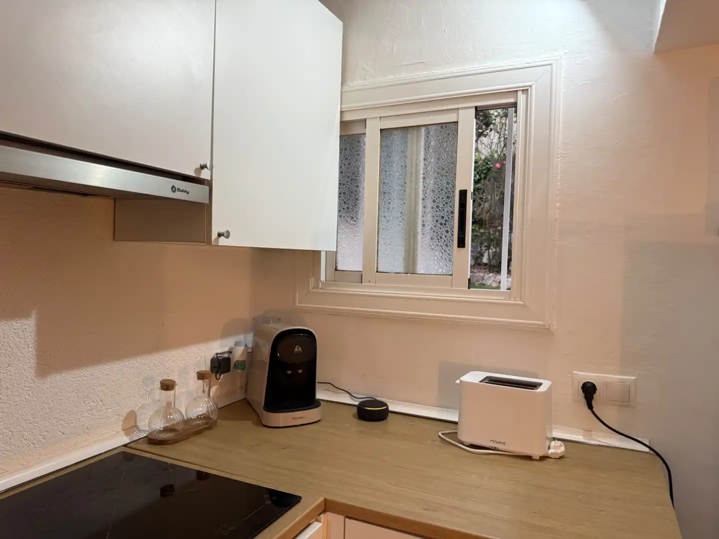 Room in Carrer Mas Feliu, 9, Canet de Mar Room in Carrer Mas Feliu, 9, Canet de Mar
