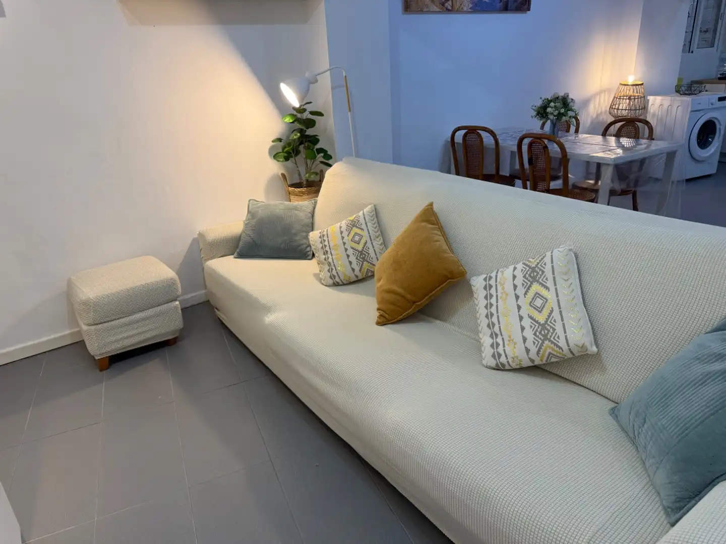 Room in Carrer Mas Feliu, 9, Canet de Mar Room in Carrer Mas Feliu, 9, Canet de Mar