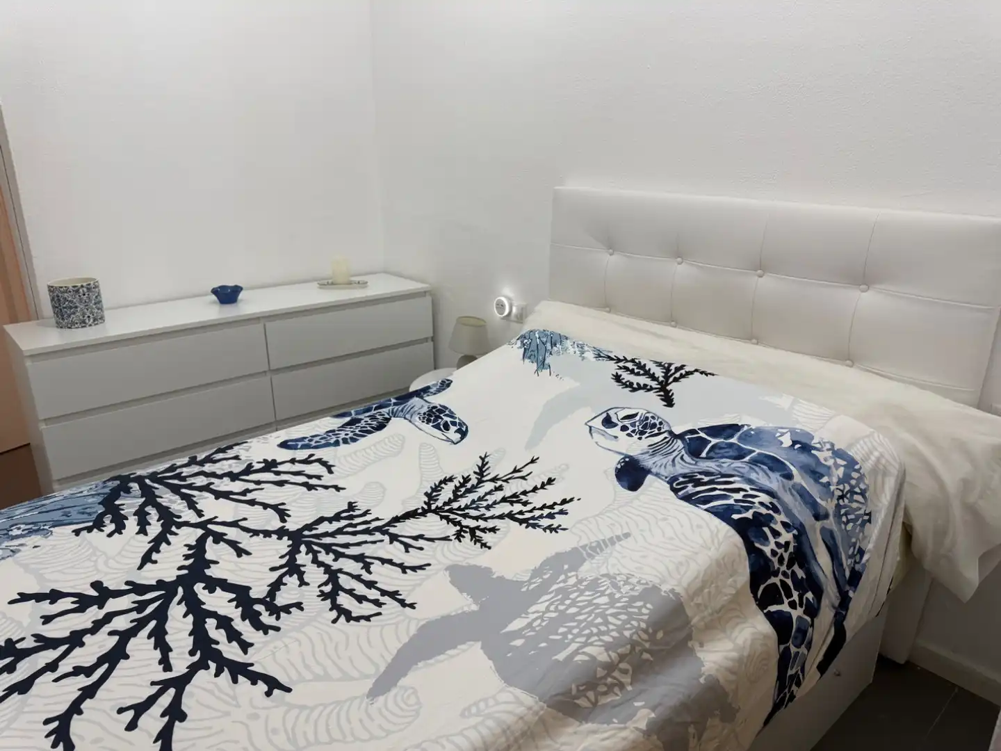Room in Carrer Mas Feliu, 9, Canet de Mar Room in Carrer Mas Feliu, 9, Canet de Mar