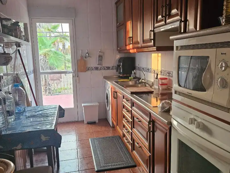 Wohnung zum Verkauf in Cuesta de las Mesas, 307, San Román de los Montes Küche von Wohnung zum Verkauf in San Román de los Montes mit Klimaanlage, Heizung und Privatgarten