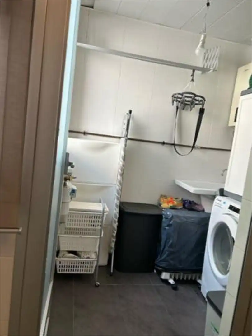 Wohnung zum Verkauf in Carretera de Granada - La Alcazaba Badezimmer von Wohnung zum Verkauf in Alhendín mit Heizung, Privatgarten und Schwimmbad