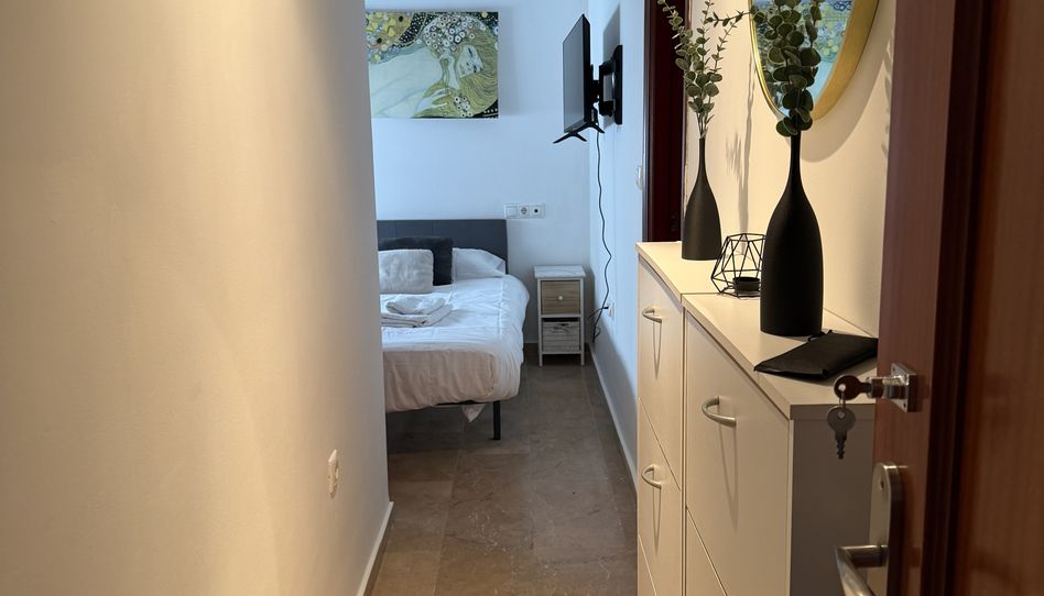 Room in Calle Virgen del Mayor Dolor, 12, Tres Ventanas, Huelva Capital - image 1 Photo 1 of Room in Calle Virgen del Mayor Dolor, 12, Tres Ventanas, Huelva Capital