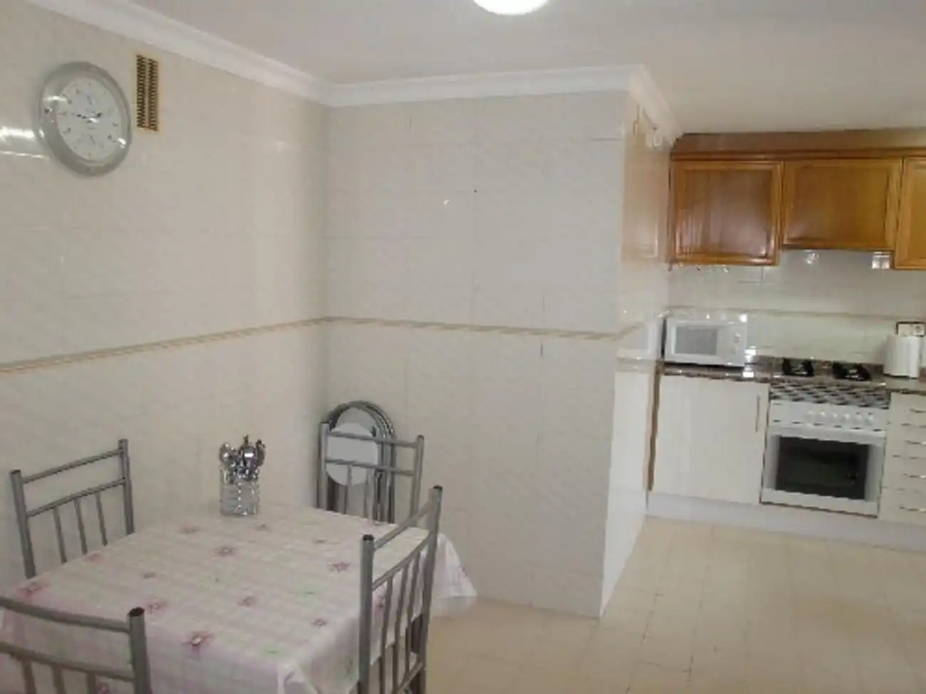 Piso de alquiler en Carrer de Bèlgica, 32, Valencia Capital Cocina de Piso de alquiler en Valencia Capital con Aire acondicionado y Terraza