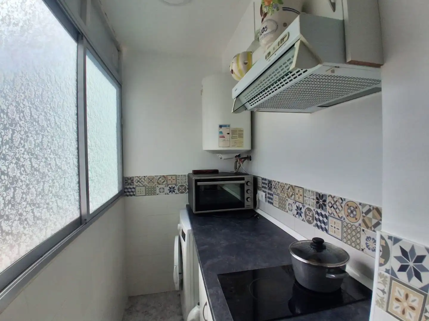 Dúplex de alquiler en Calle Batalla de San Quintín, 2, Dos Hermanas Cocina de Dúplex de alquiler en Dos Hermanas con Aire acondicionado, Terraza y Balcón