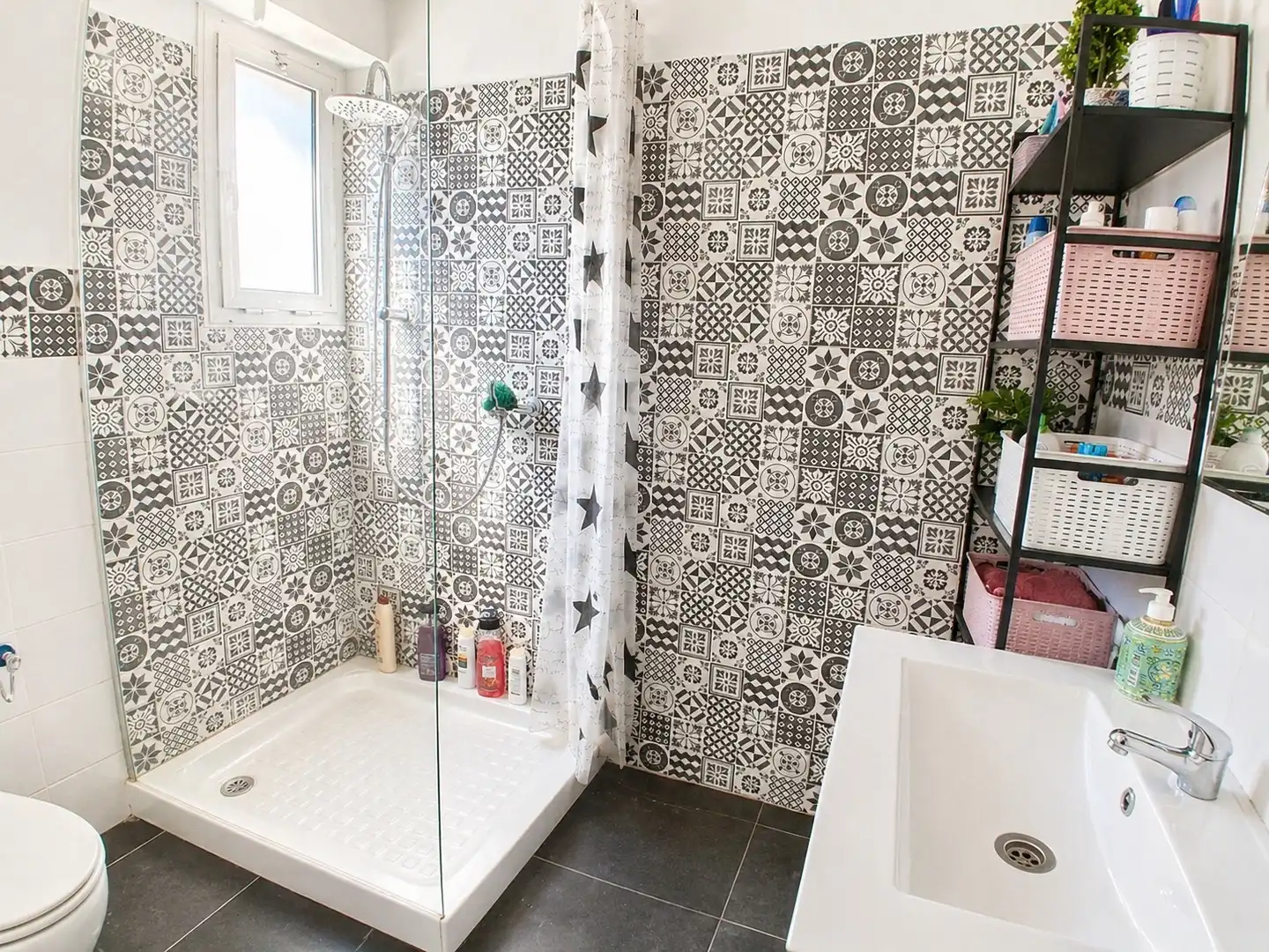 Dúplex de alquiler en Calle Batalla de San Quintín, 2, Dos Hermanas Baño de Dúplex de alquiler en Dos Hermanas con Aire acondicionado, Terraza y Balcón