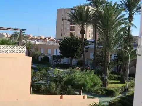 Planta baja de alquiler en Camino Dársena, 1, Zona Galúa - Calnegre Vista exterior de Planta baja de alquiler en La Manga del Mar Menor con Terraza, Piscina y Amueblado