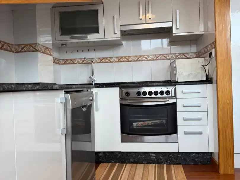 Flat for rent in Rúa Real, 123, Centro Kitchen of Flat for rent in Ferrol with Heating, Parquet flooring and Furnished