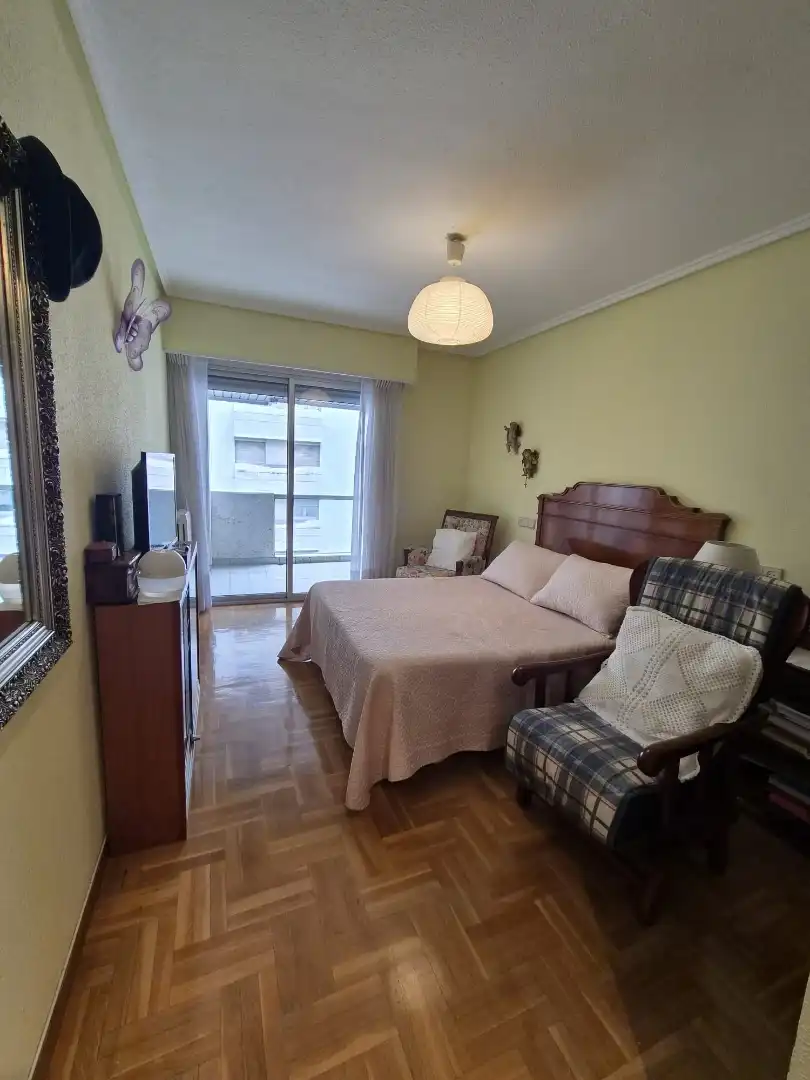 Bedroom of Flat for sale in Oviedo   with Terrace