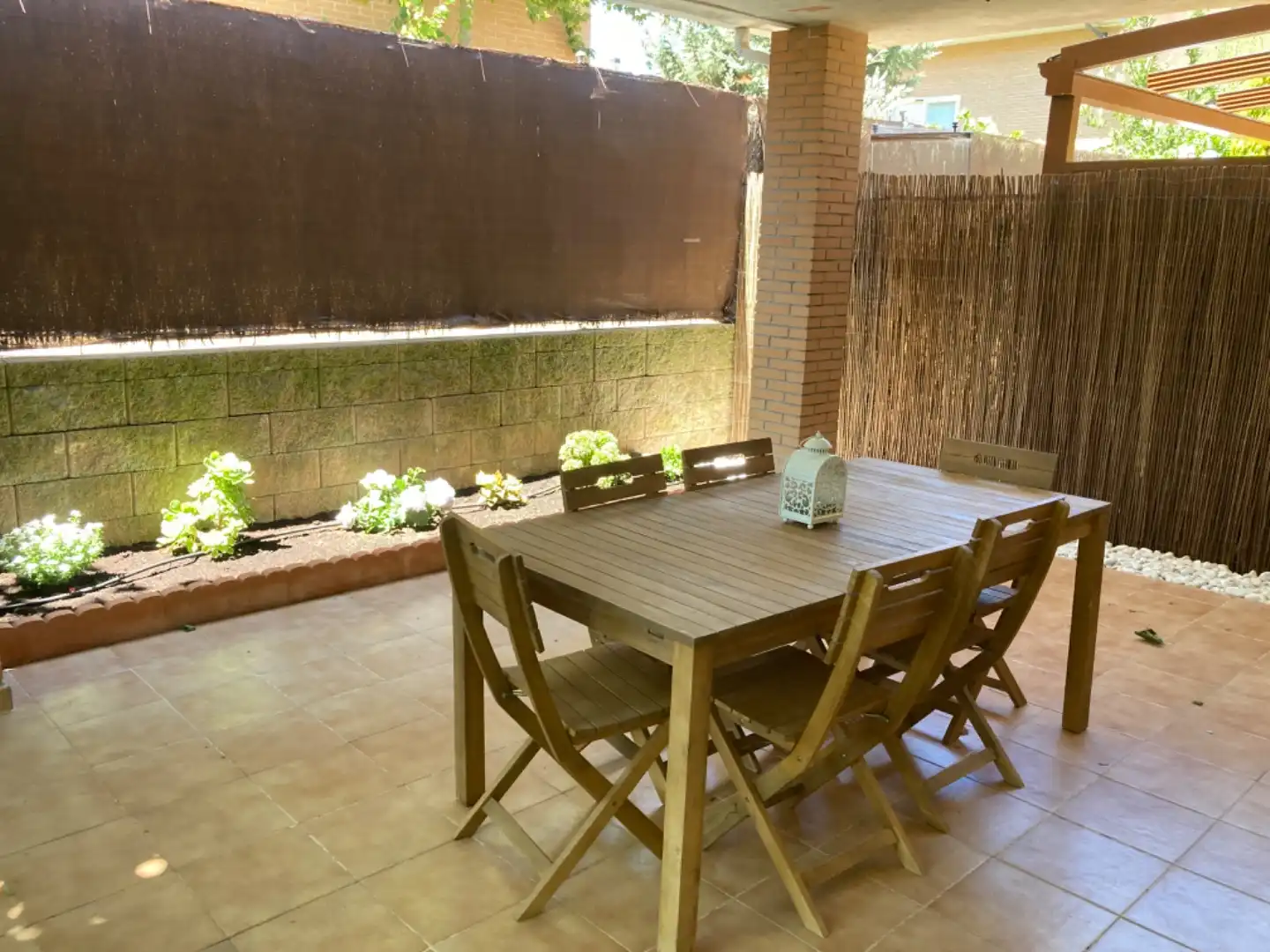 Wohnung zum Verkauf in Calle Infanta Cristina, 13, Mojadillas - Parque de las Infantas - El Paraiso Terrasse von Wohnung zum Verkauf in Valdemorillo mit Klimaanlage, Privatgarten und Schwimmbad