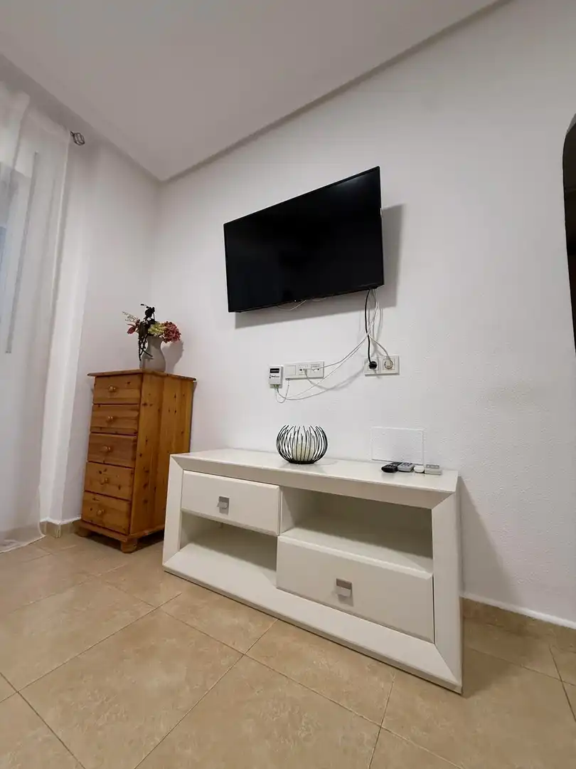 Living room of Flat for rent in Torrevieja  with Air Conditioner, Heating and Terrace