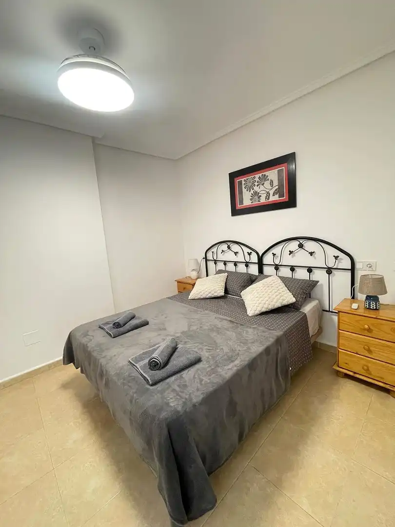 Bedroom of Flat for rent in Torrevieja  with Air Conditioner, Heating and Terrace