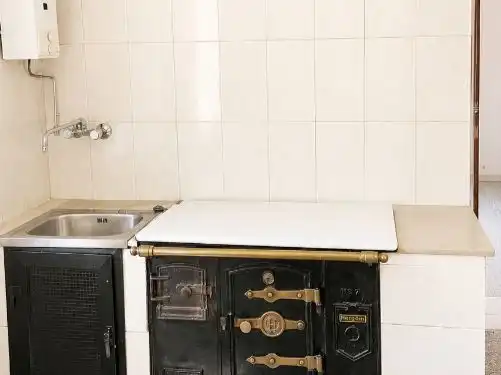 Küche von Einfamilien-Reihenhaus zum Verkauf in Teverga mit Privatgarten, Terrasse und Balkon