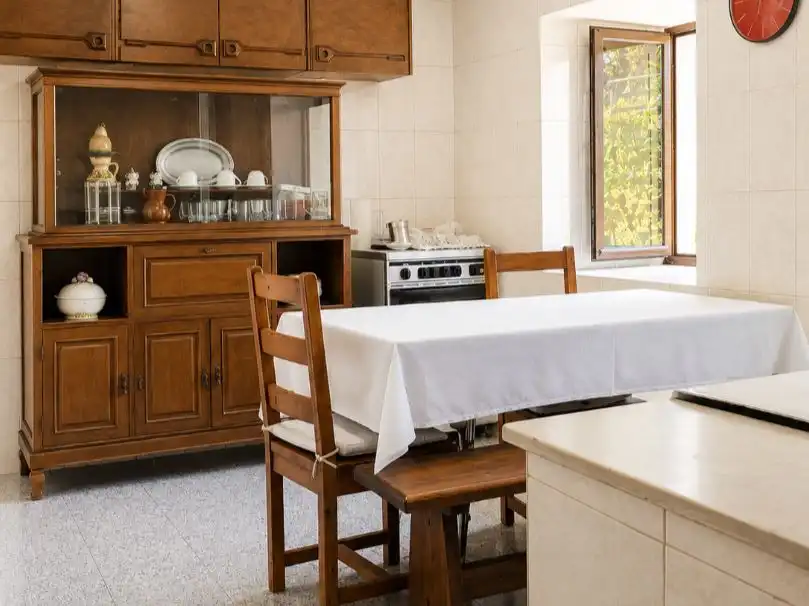 Küche von Einfamilien-Reihenhaus zum Verkauf in Teverga mit Privatgarten, Terrasse und Balkon