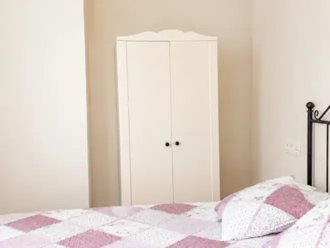 Schlafzimmer von Einfamilien-Reihenhaus zum Verkauf in Teverga mit Privatgarten, Terrasse und Balkon