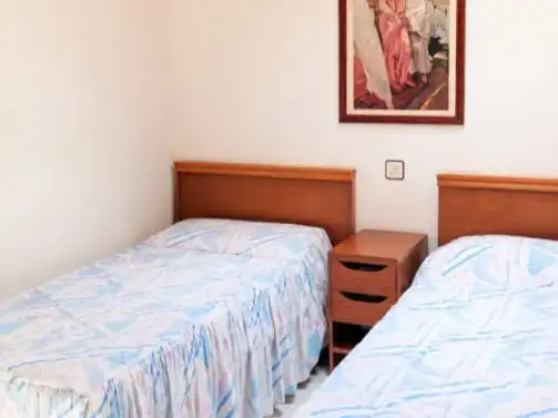 Schlafzimmer von Einfamilien-Reihenhaus zum Verkauf in Teverga mit Privatgarten, Terrasse und Balkon