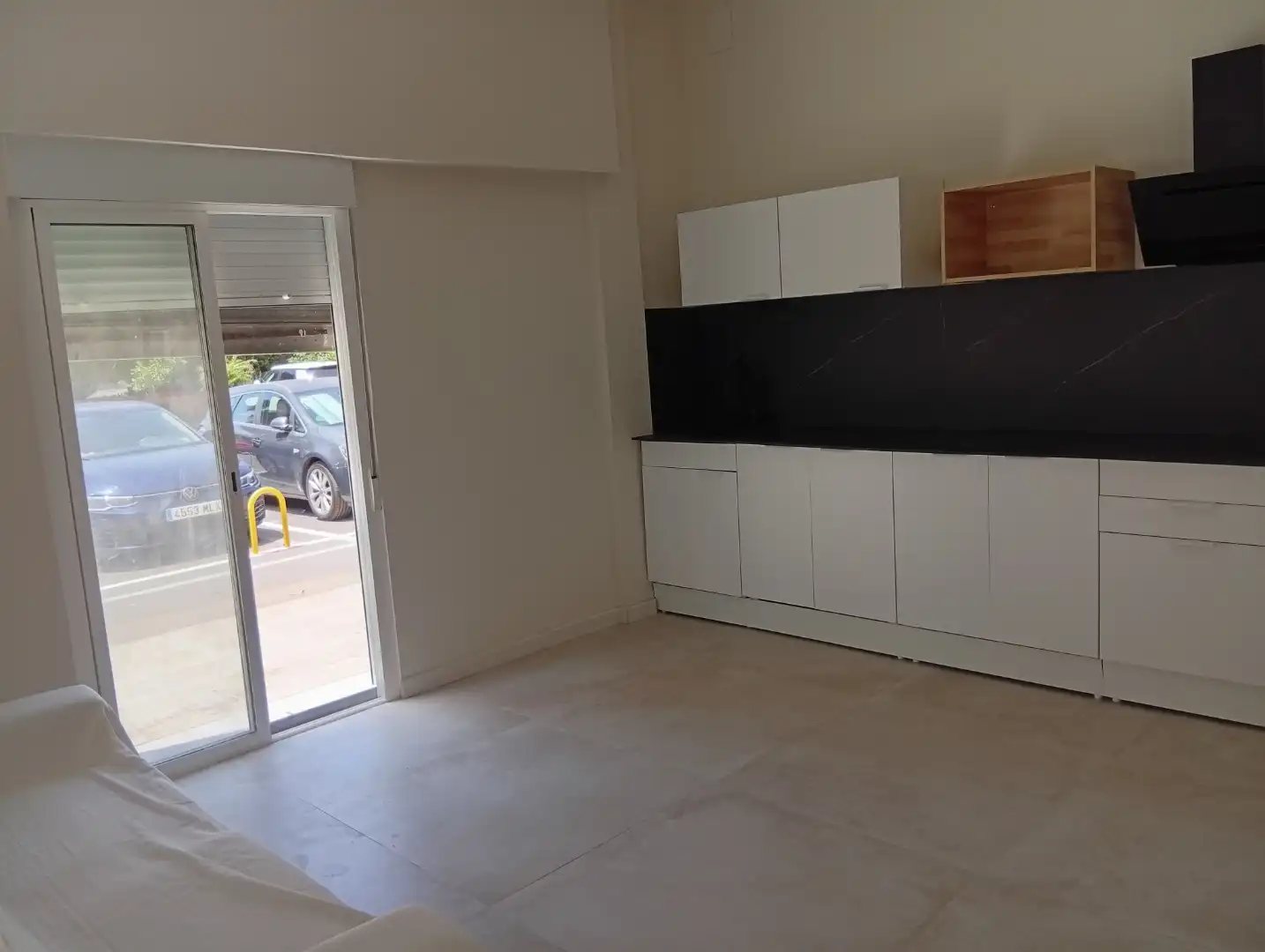 Loft zum Verkauf in Santa Pola mit Terrasse und Gemeinschaftsparkplatz