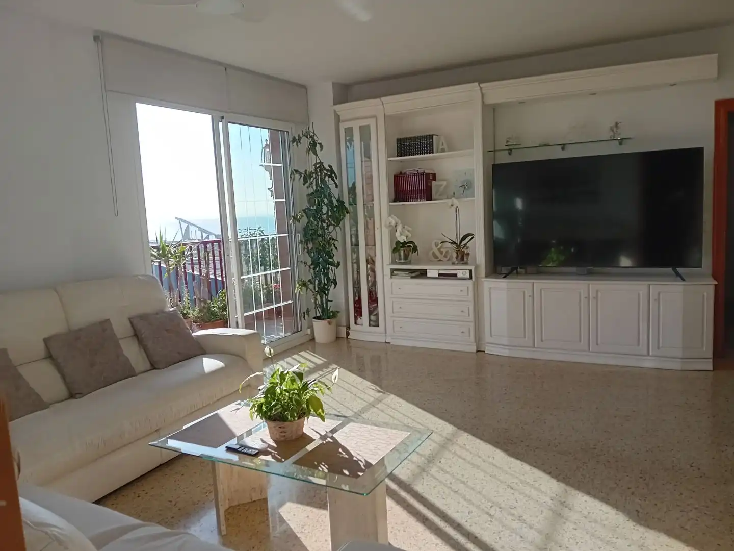 Sala de estar de Piso para compartir en Barcelona con Calefacción, Terraza y Videoportero