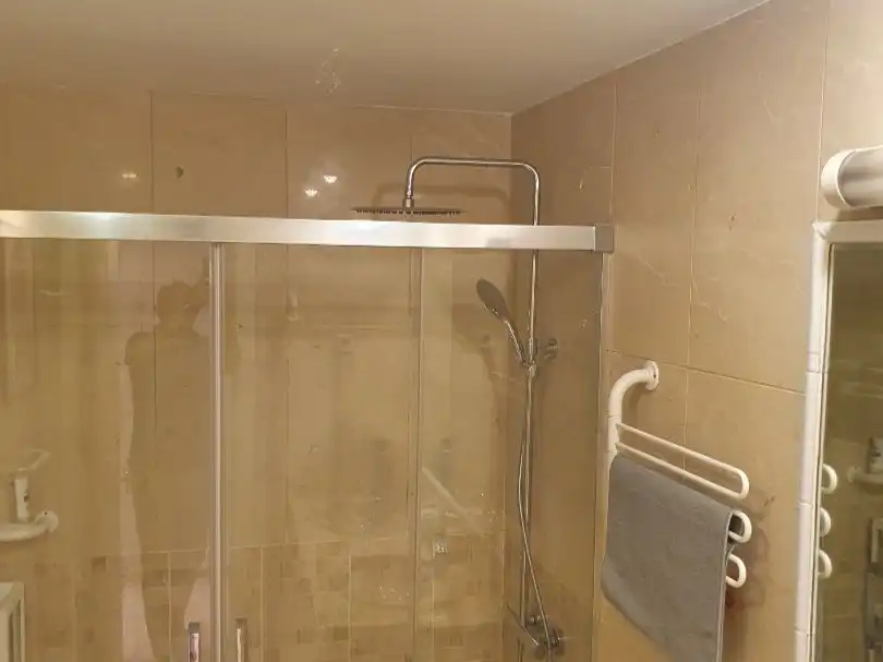 Wohnung zur Miete in Calle de Ciudad Real, 9, Delicias Badezimmer von Wohnung zur Miete in Madrid mit Klimaanlage, Heizung und Schwimmbad